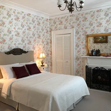 Balmoral House Bed & Breakfast-2
